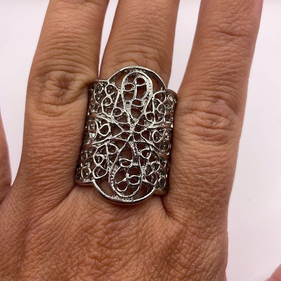 Vintage Silver Tone Cocktail Statement Ring Adjustable Size - Picture 1 of 3